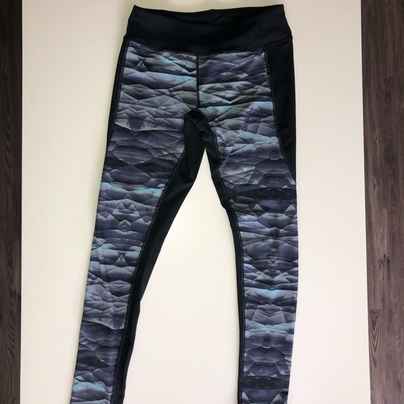 ZELLA blue patterned leggings 💙 - Picture 2 of 3